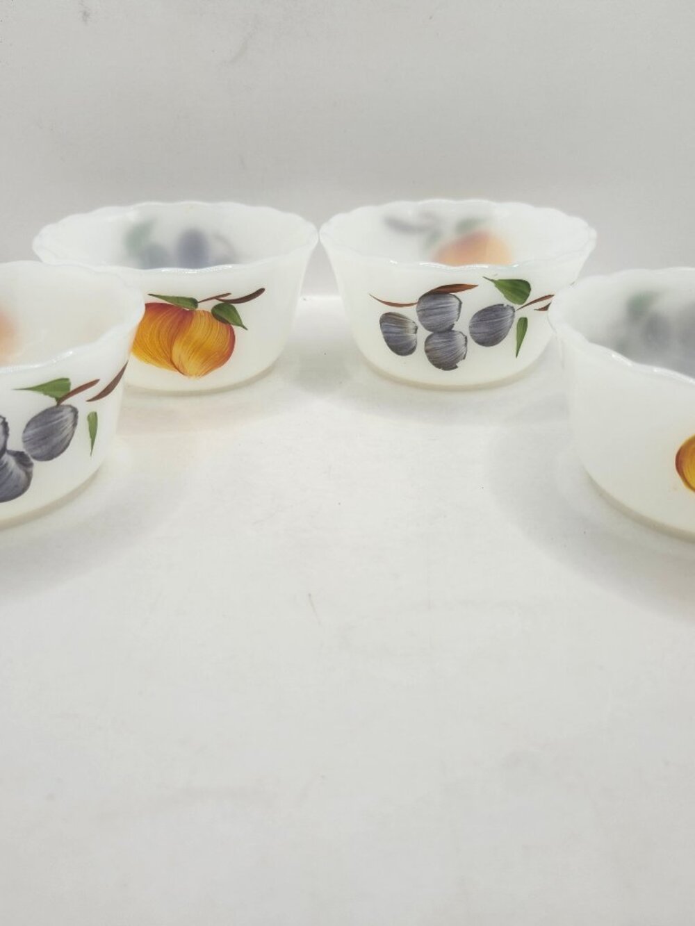 Vintage Set of 4 Anchor Hocking Fire King Custard Cups
